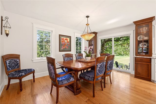 462 Seneca Park Avenue, Irondequoit, NY 14617
