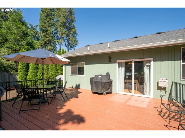 277 S 67TH Ct, Springfield, OR 97478