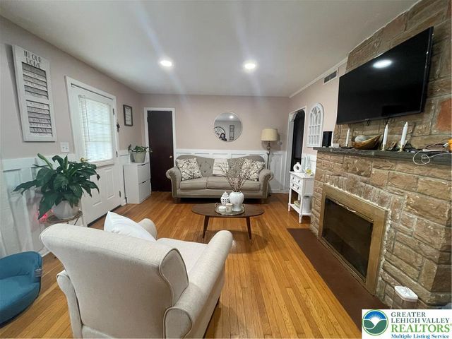 1113 Lafayette Street, Easton, PA 18042