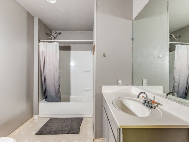 14279 FM 678, Whitesboro, TX 76273