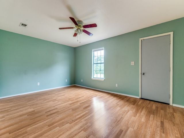 14279 FM 678, Whitesboro, TX 76273