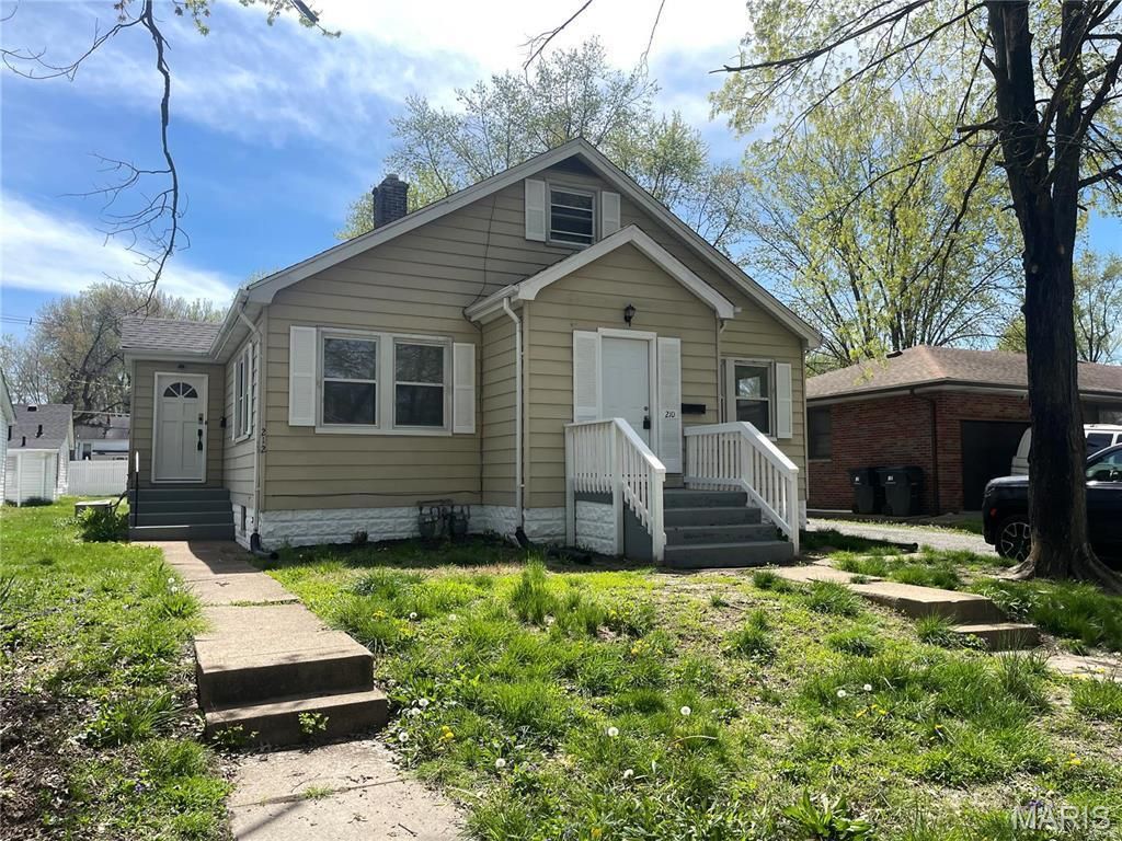 212 N 41ST Street, Belleville, IL 62226
