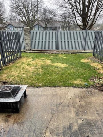 15846 W 11 Mile Road, Southfield, MI 48076