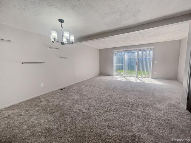 15846 W 11 Mile Road, Southfield, MI 48076