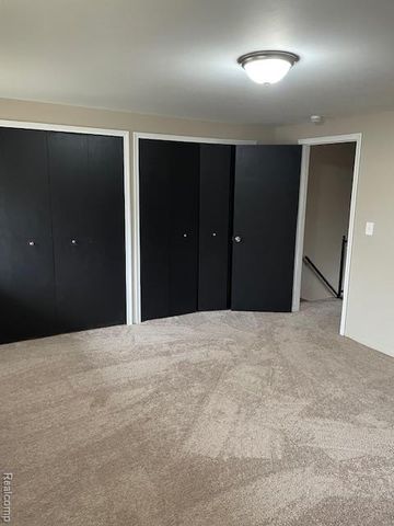 15846 W 11 Mile Road, Southfield, MI 48076