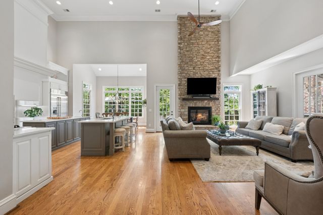 107 Sturbridge Dr, Franklin, TN 37064