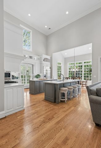 107 Sturbridge Dr, Franklin, TN 37064