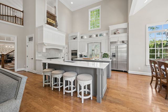 107 Sturbridge Dr, Franklin, TN 37064