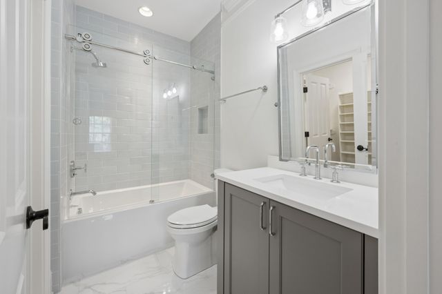 107 Sturbridge Dr, Franklin, TN 37064