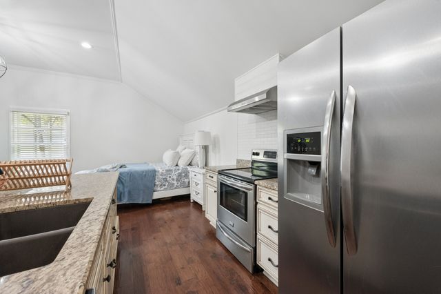 107 Sturbridge Dr, Franklin, TN 37064