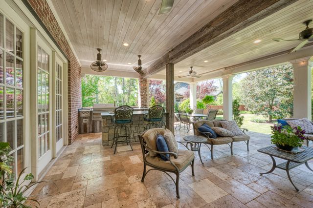 107 Sturbridge Dr, Franklin, TN 37064