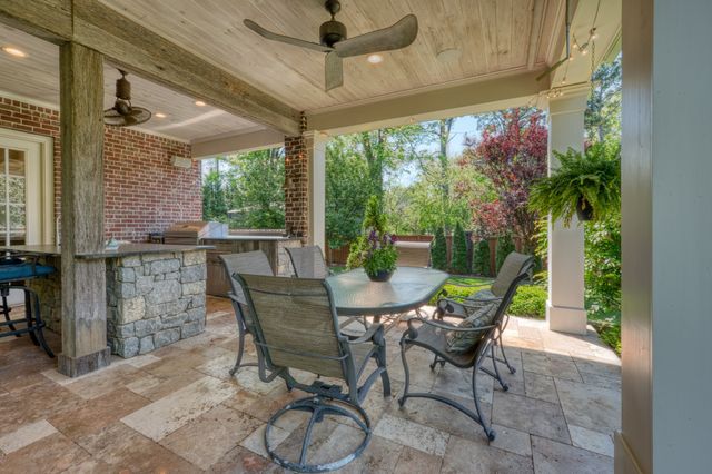 107 Sturbridge Dr, Franklin, TN 37064