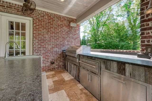 107 Sturbridge Dr, Franklin, TN 37064