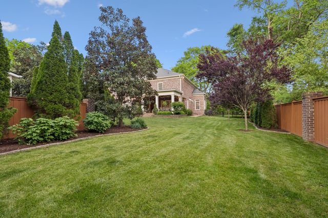 107 Sturbridge Dr, Franklin, TN 37064
