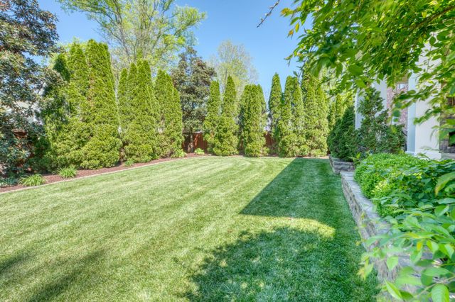 107 Sturbridge Dr, Franklin, TN 37064