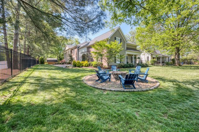 107 Sturbridge Dr, Franklin, TN 37064
