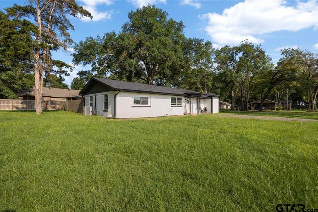 20333 FM 2493, Bullard, TX 75757