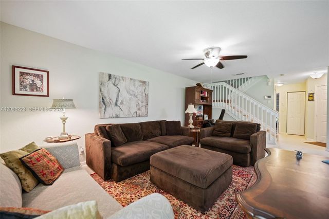 6086 Southard St, West Palm Beach, FL 33411