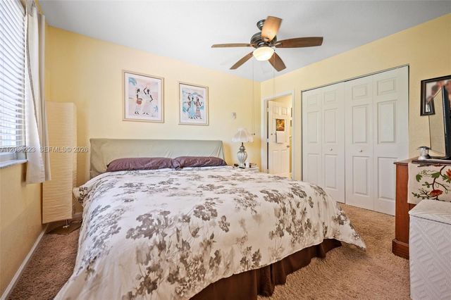 6086 Southard St, West Palm Beach, FL 33411