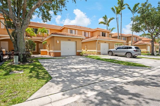 6086 Southard St, West Palm Beach, FL 33411