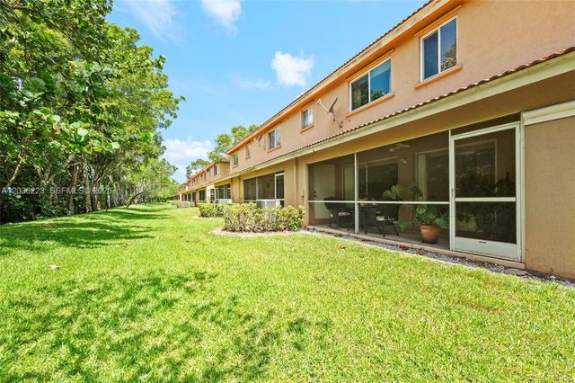 6086 Southard St, West Palm Beach, FL 33411
