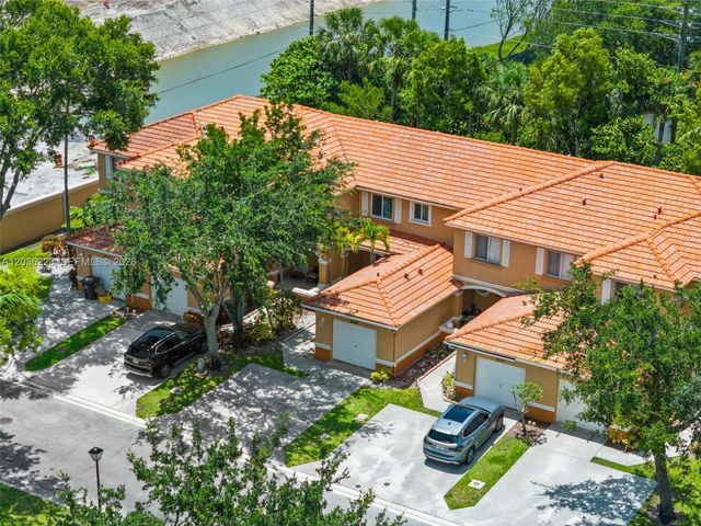 6086 Southard St, West Palm Beach, FL 33411