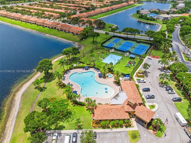 6086 Southard St, West Palm Beach, FL 33411
