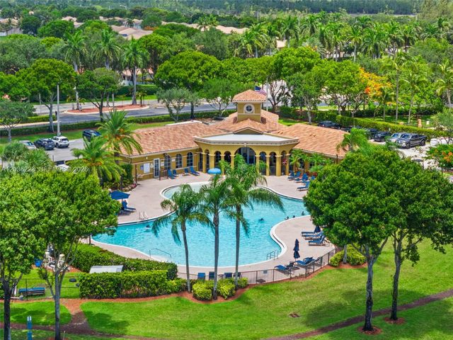 6086 Southard St, West Palm Beach, FL 33411