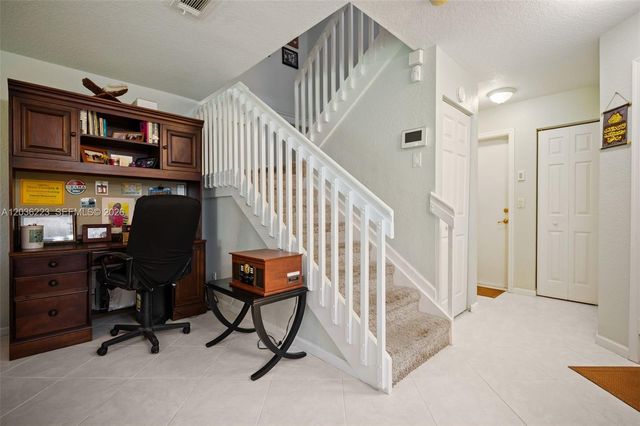 6086 Southard St, West Palm Beach, FL 33411