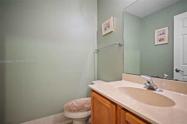 6086 Southard St, West Palm Beach, FL 33411
