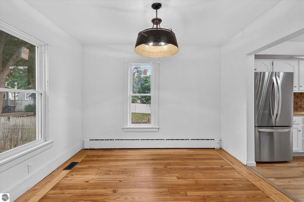 Image 11 of property listing at 509 Liberty Street, Alma, MI 48801