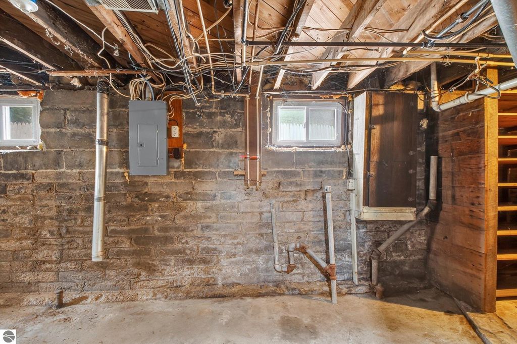 Image 38 of property listing at 509 Liberty Street, Alma, MI 48801
