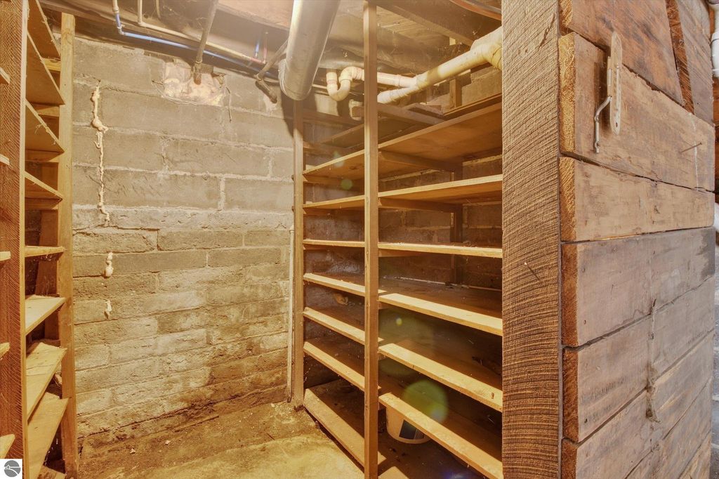 Image 40 of property listing at 509 Liberty Street, Alma, MI 48801