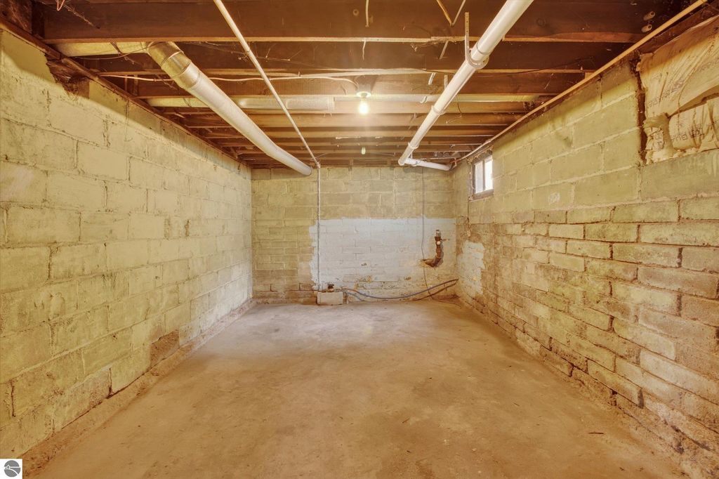 Image 41 of property listing at 509 Liberty Street, Alma, MI 48801