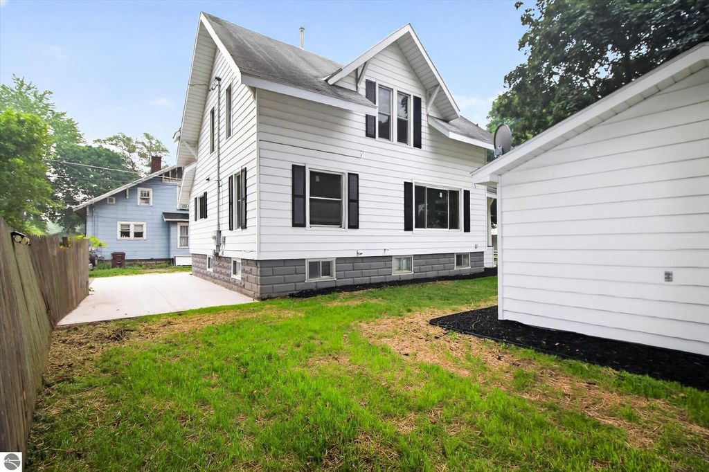 Image 47 of property listing at 509 Liberty Street, Alma, MI 48801