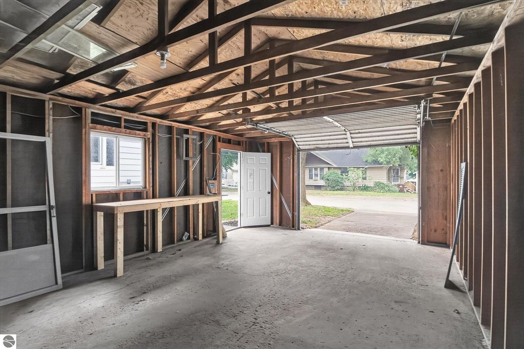 Image 49 of property listing at 509 Liberty Street, Alma, MI 48801