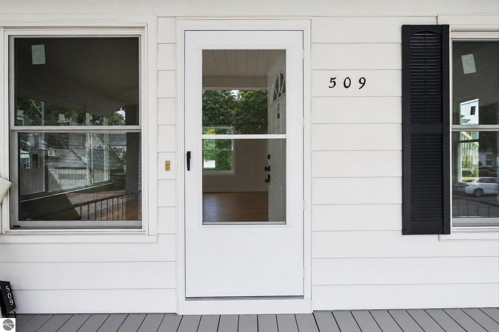 Image 7 of property listing at 509 Liberty Street, Alma, MI 48801