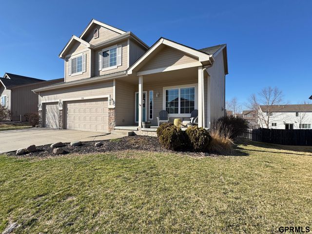 15960 Meredith Avenue, Omaha, NE 68116