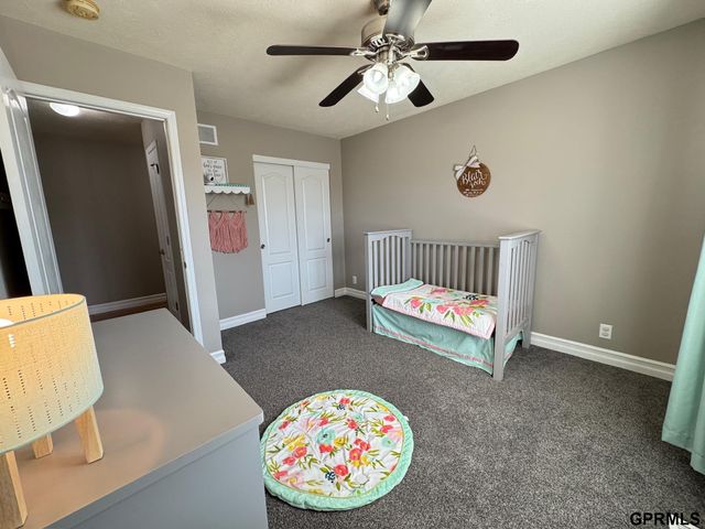 15960 Meredith Avenue, Omaha, NE 68116