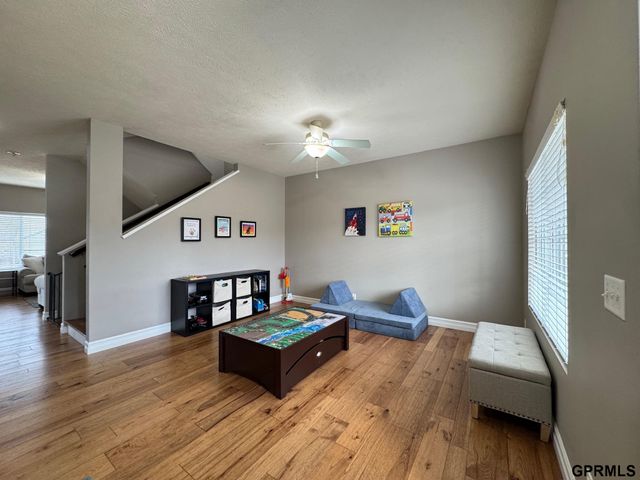 15960 Meredith Avenue, Omaha, NE 68116