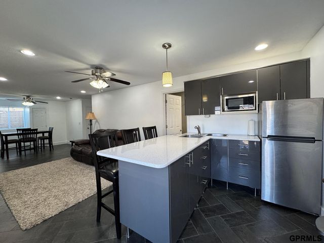 15960 Meredith Avenue, Omaha, NE 68116