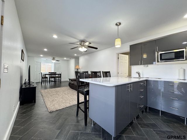 15960 Meredith Avenue, Omaha, NE 68116