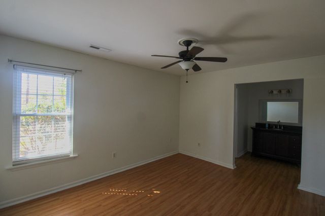 2004 Vestry Drive, Charleston, SC 29414