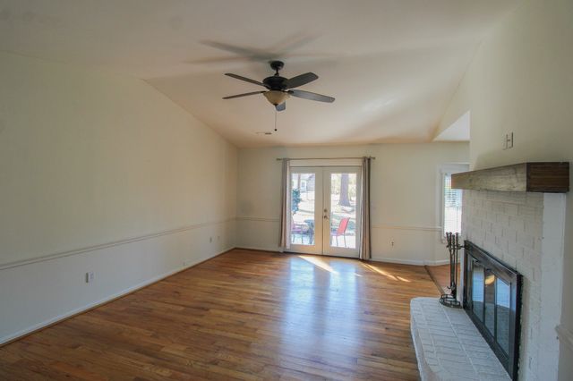 2004 Vestry Drive, Charleston, SC 29414