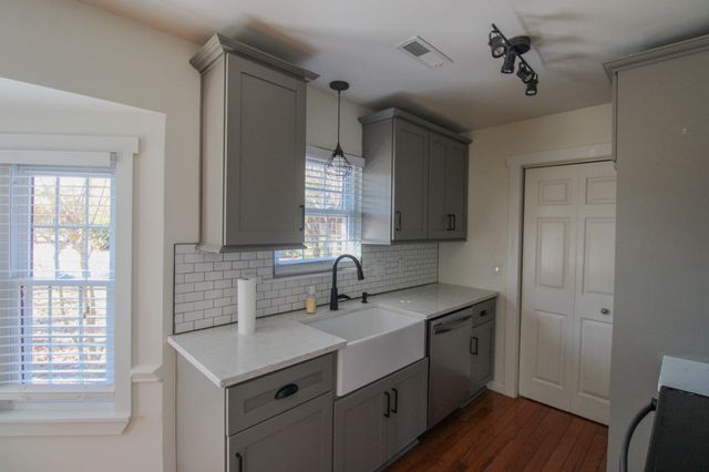 2004 Vestry Drive, Charleston, SC 29414