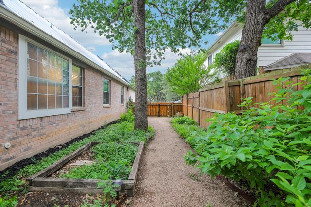 1501 Edelweiss DR, Cedar Park, TX 78613