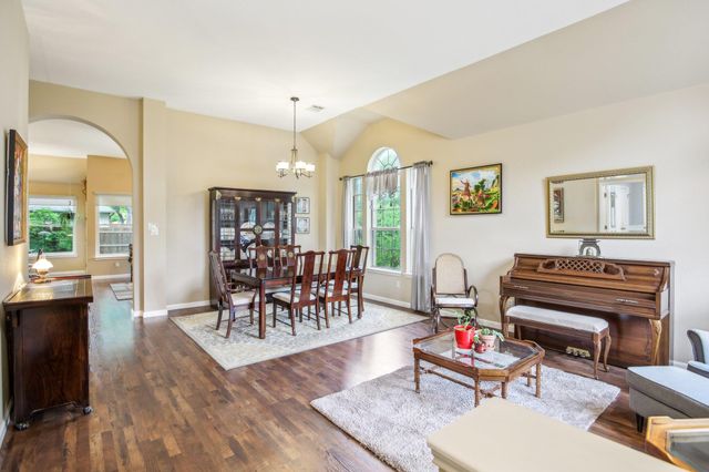 1501 Edelweiss DR, Cedar Park, TX 78613