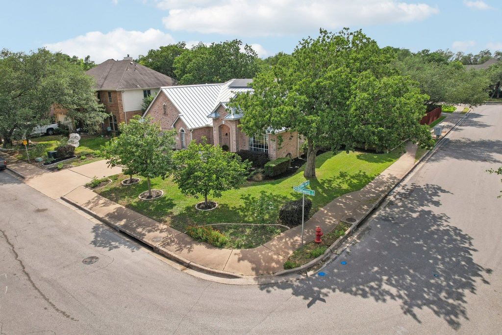 1501 Edelweiss DR, Cedar Park, TX 78613
