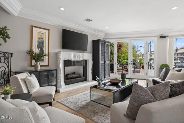 952 Peninsula Street, Ventura, CA 93001