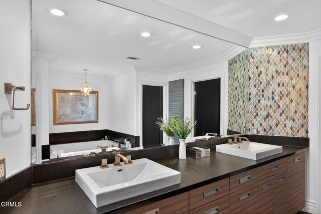 952 Peninsula Street, Ventura, CA 93001